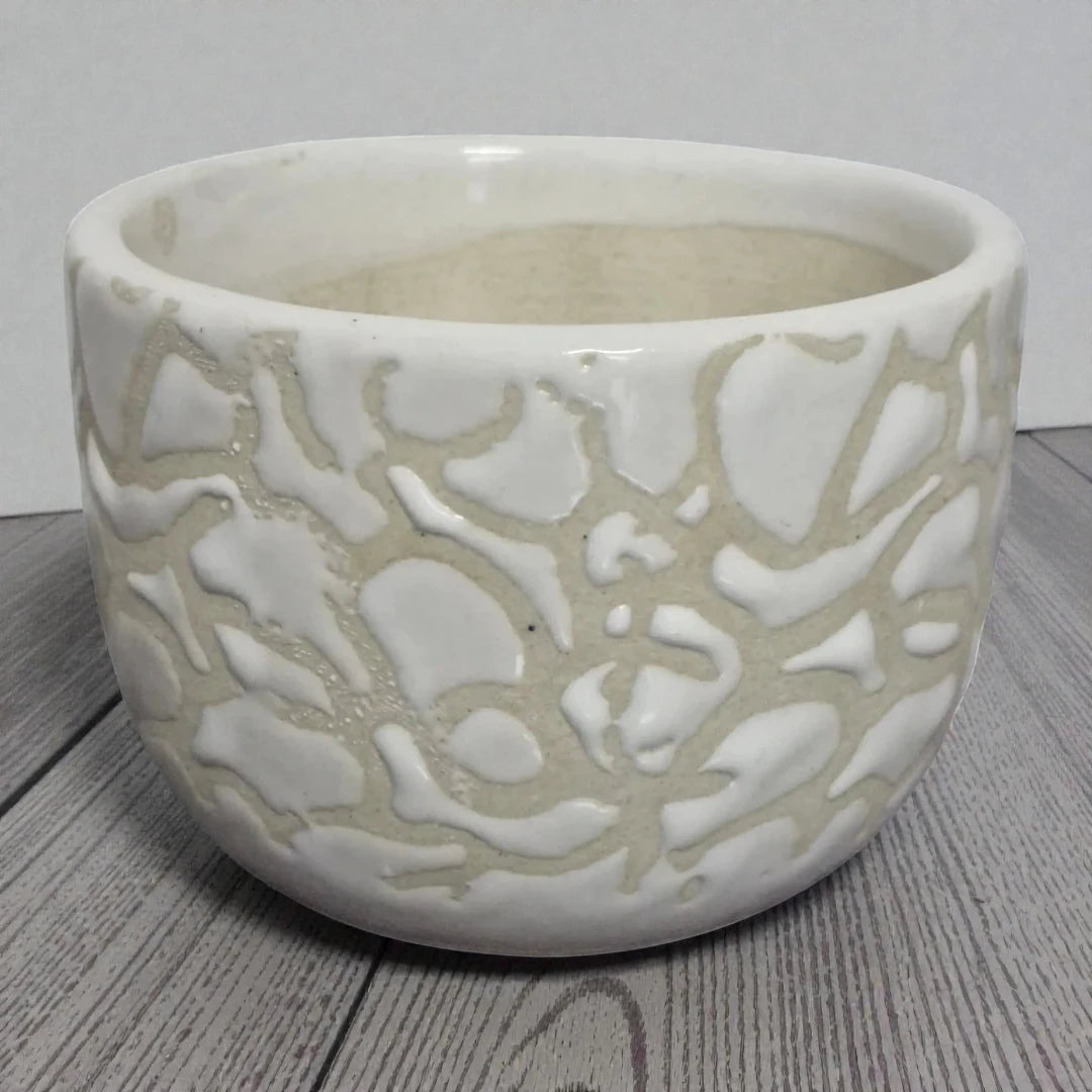 White Designer Textured Pot