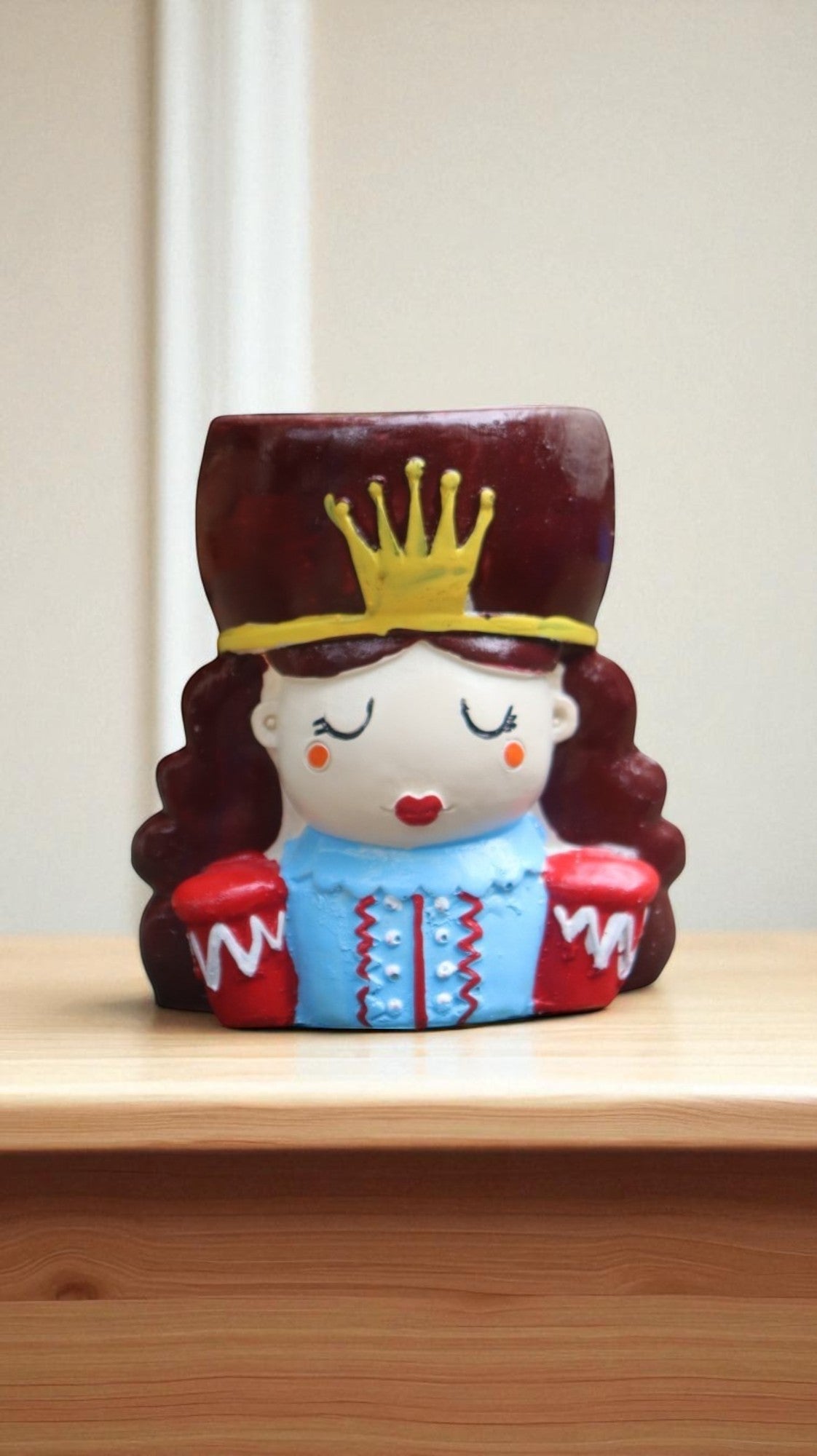 Queen planter