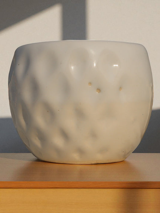 Small Circle White Pot