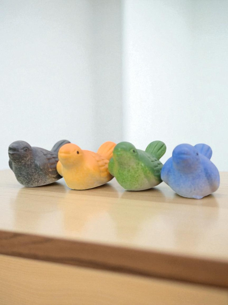COLOURFUL BIRD Miniature (M-243)