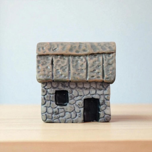 Small House 1 Miniature (M-298)