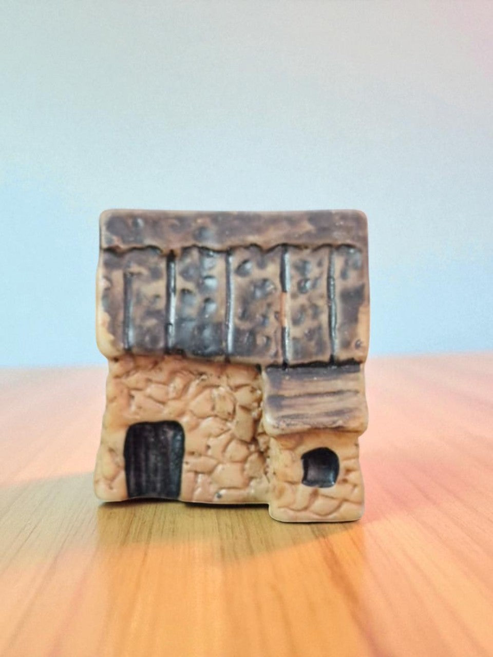 Small House 3 Miniature (M-300)
