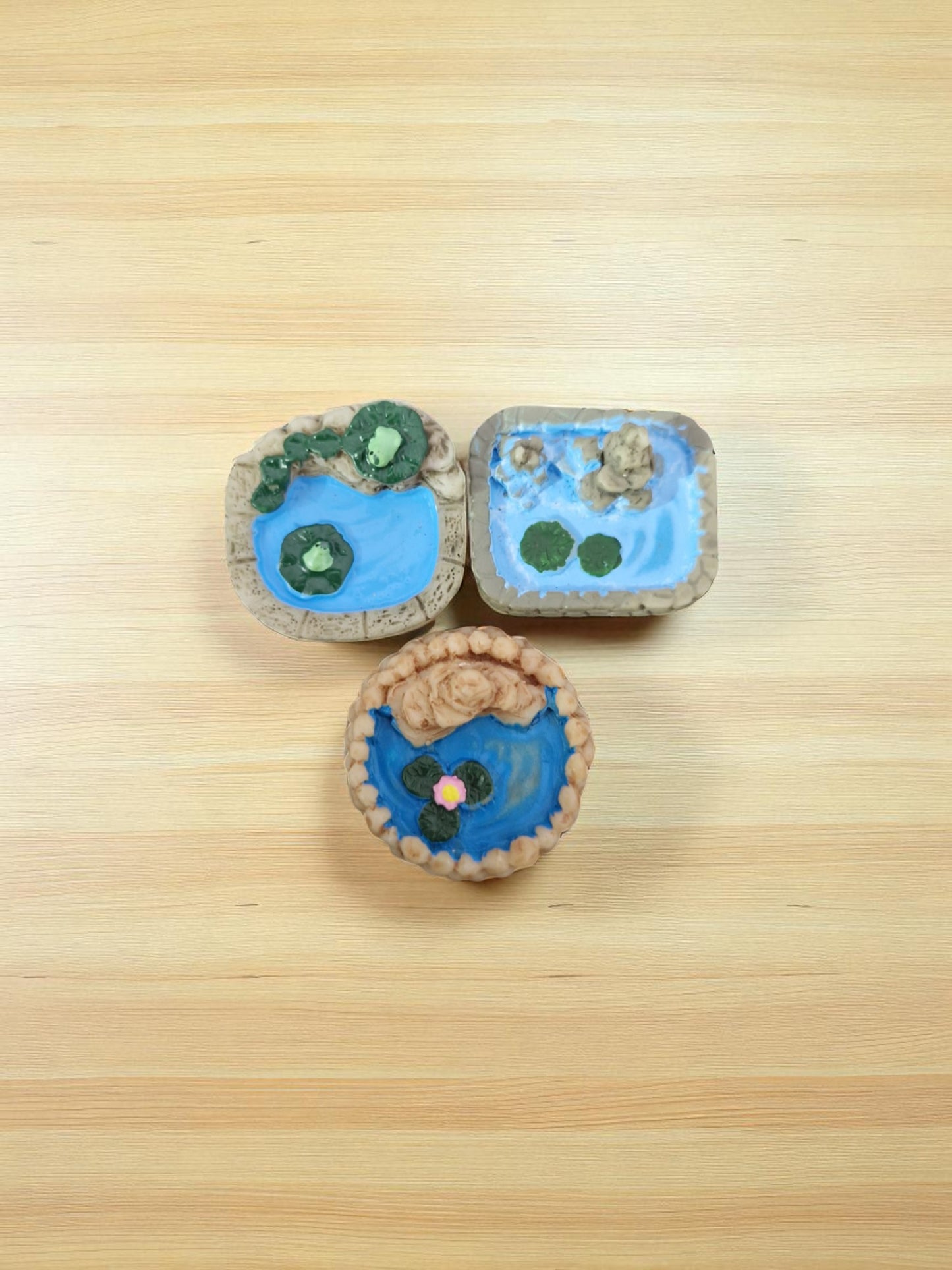 SMALL PONE  MINIATURE (M-105)