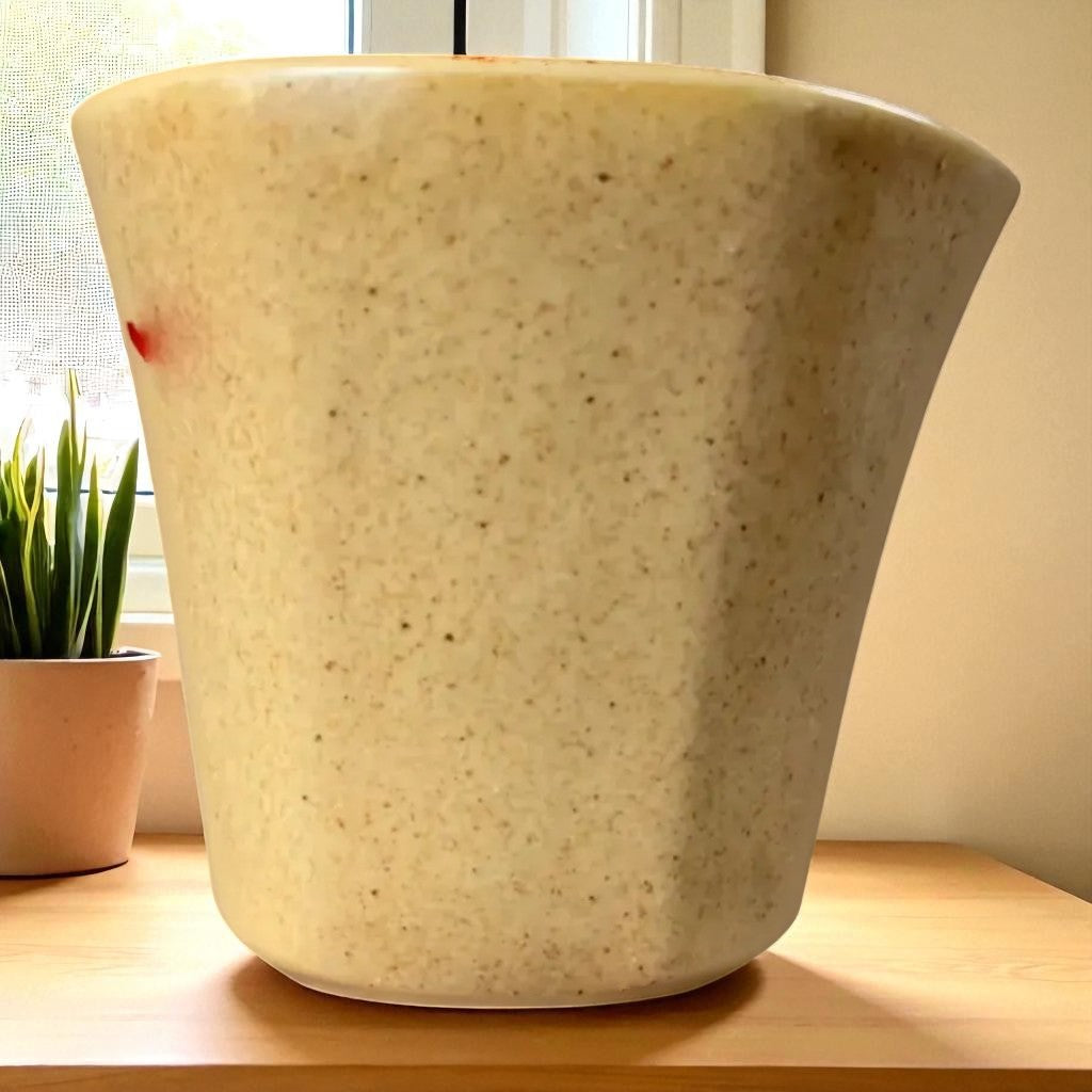 Beige ceramic pot