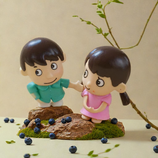 Cute Little Couple Pair Miniature (M-232)