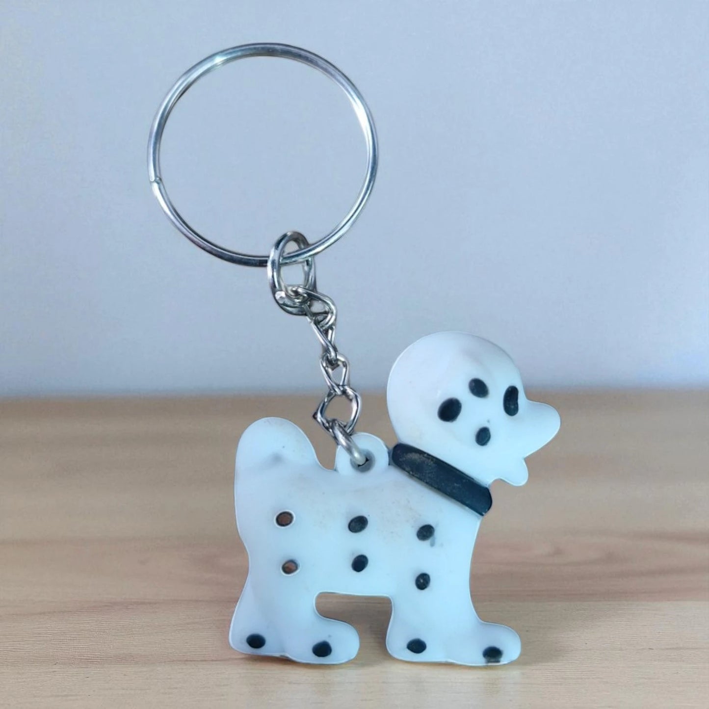 White Cute Dog Keychain (K-149)