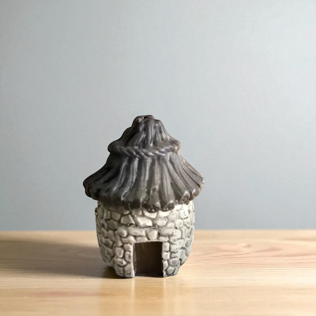 Mini Hut Miniature (M-248)