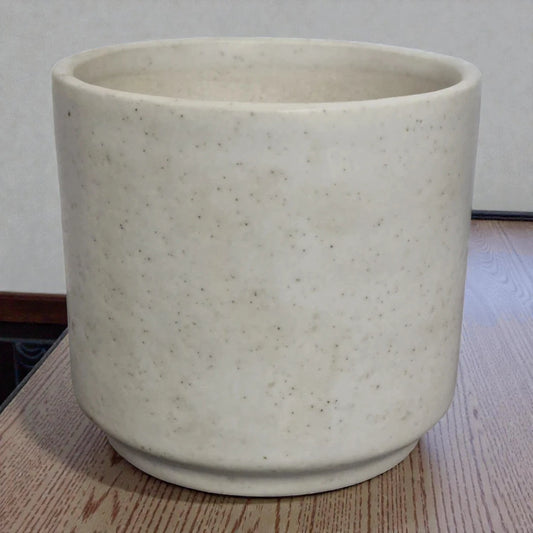 Round Cyclindrical Ceramic Pot