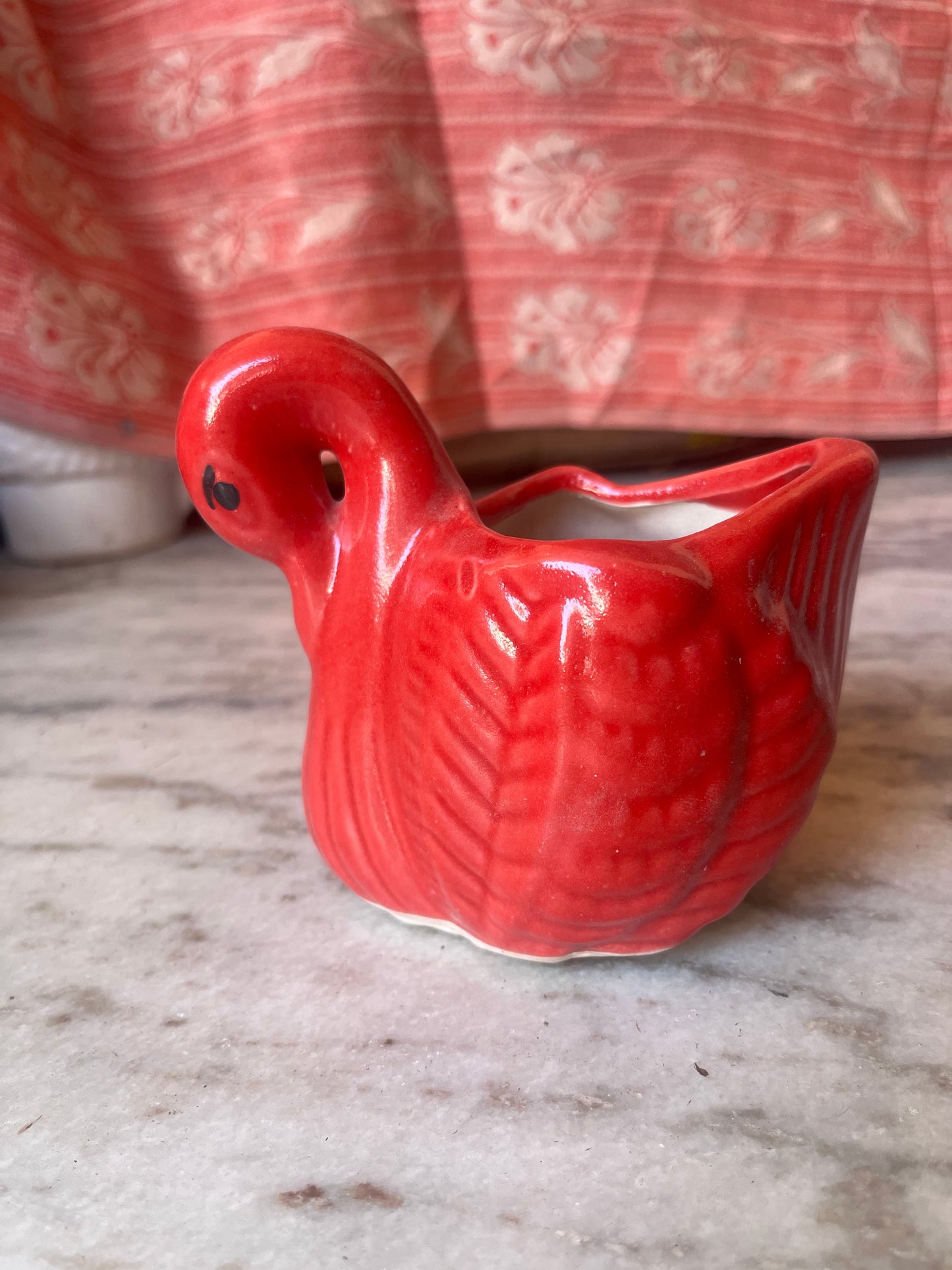 Red duck ceramic pot