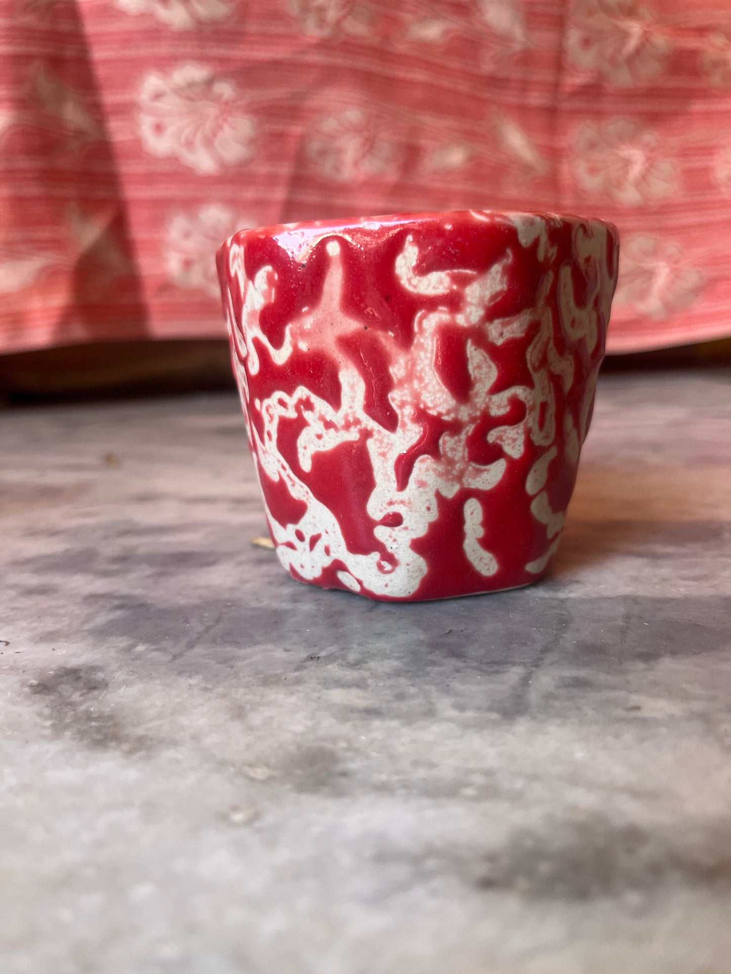 Red shade cup pot