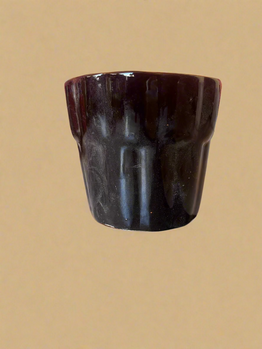 Black cup pot