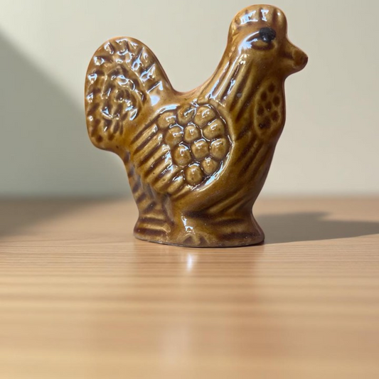 Hen Miniatures (M-192)