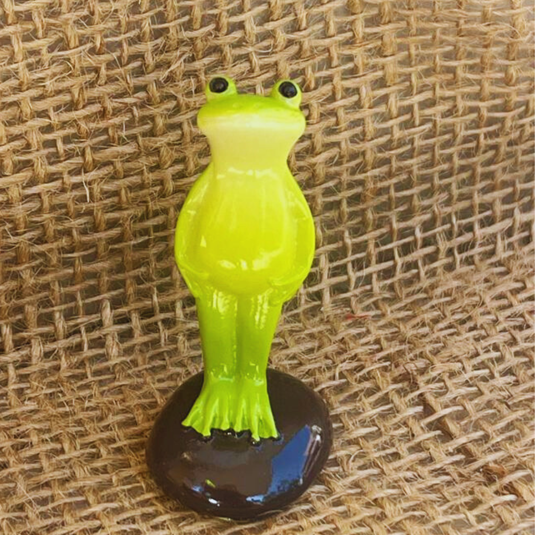 STANDING FROG MINIATURE