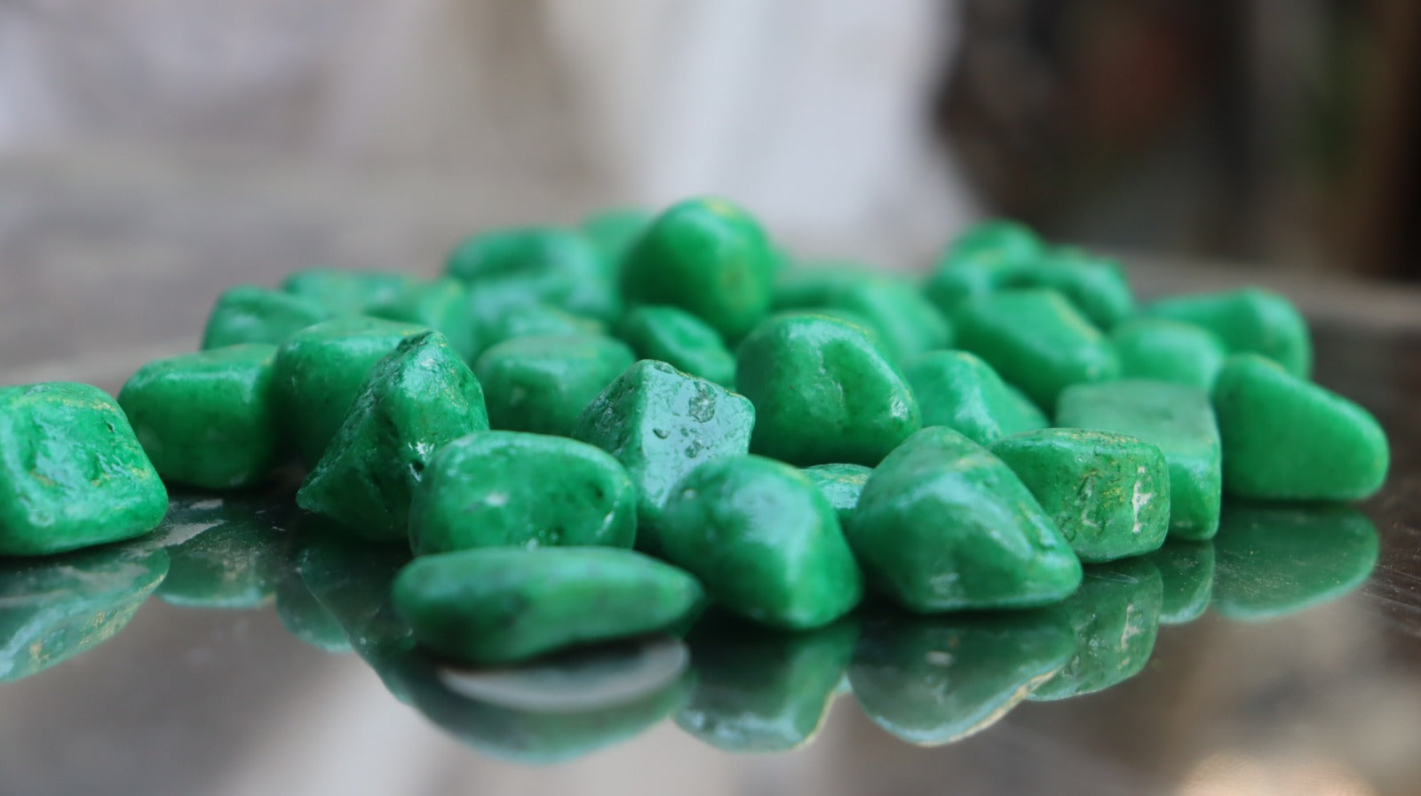 Green Decorative  Pebbles 1 kg