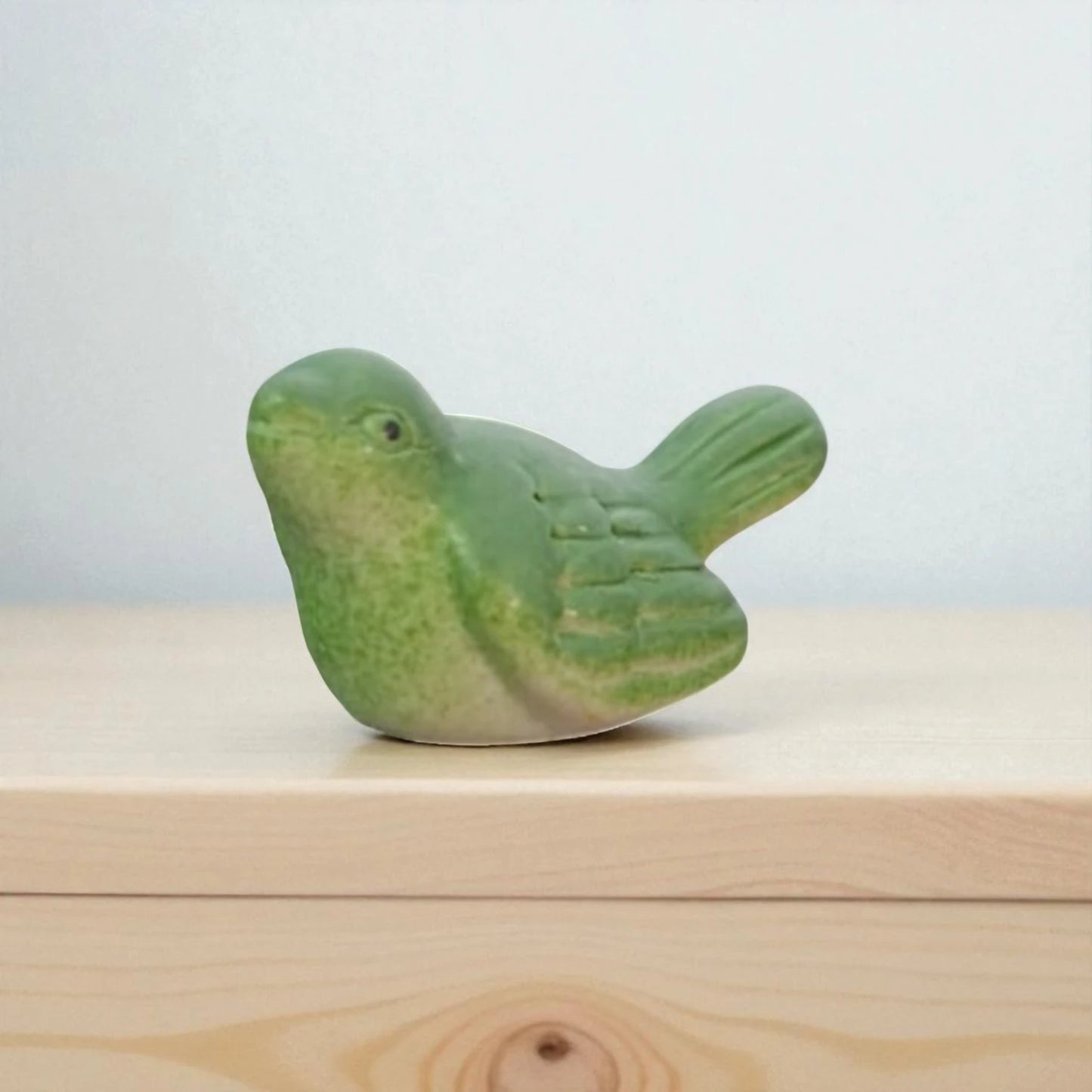 COLOURFUL BIRD Miniature (M-243)