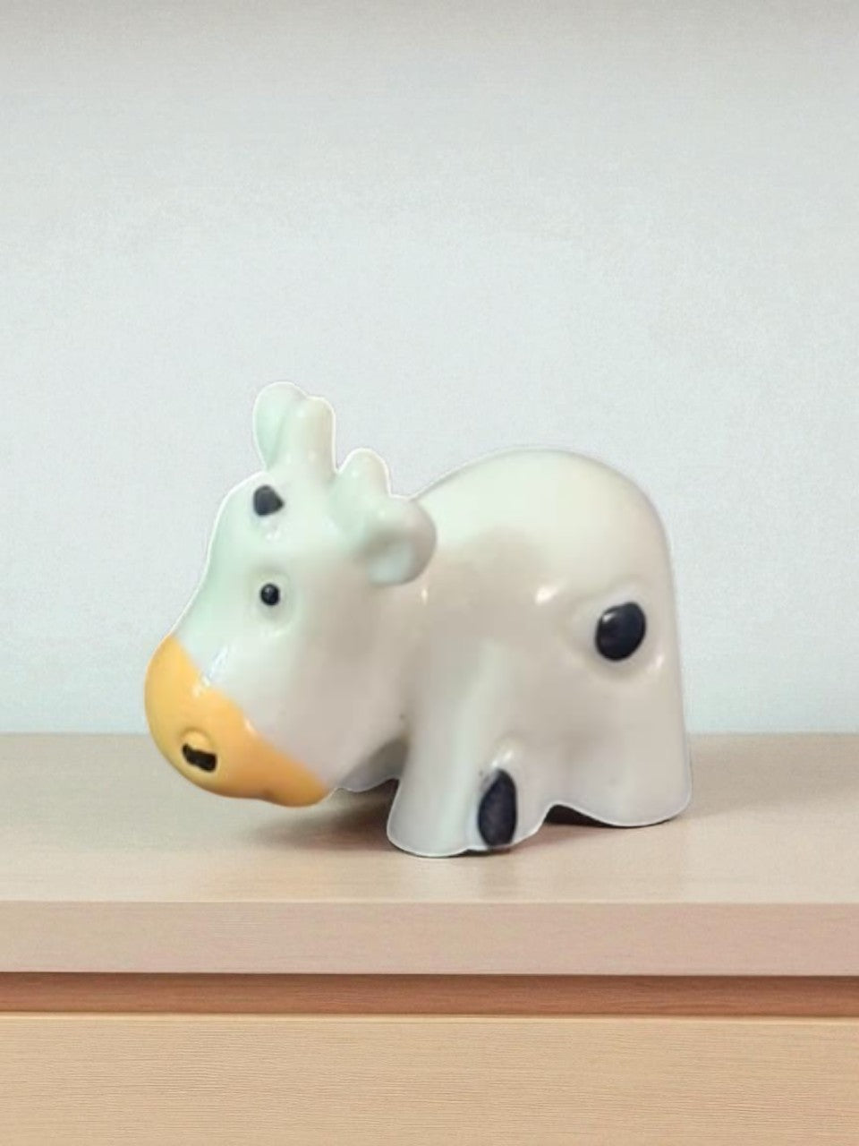 Mini Cow Miniature (M-288)