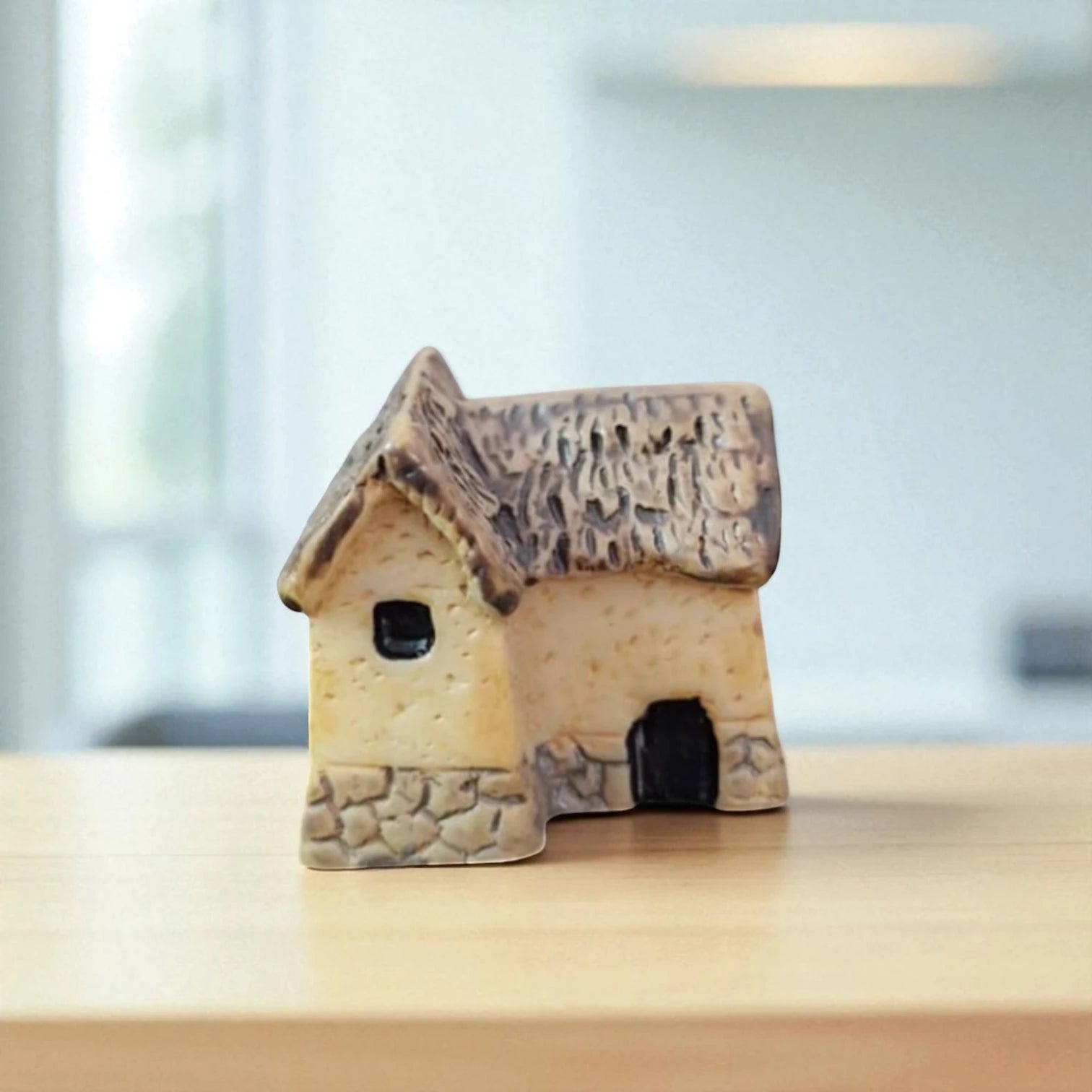 Small House 1 Miniature (M-298)
