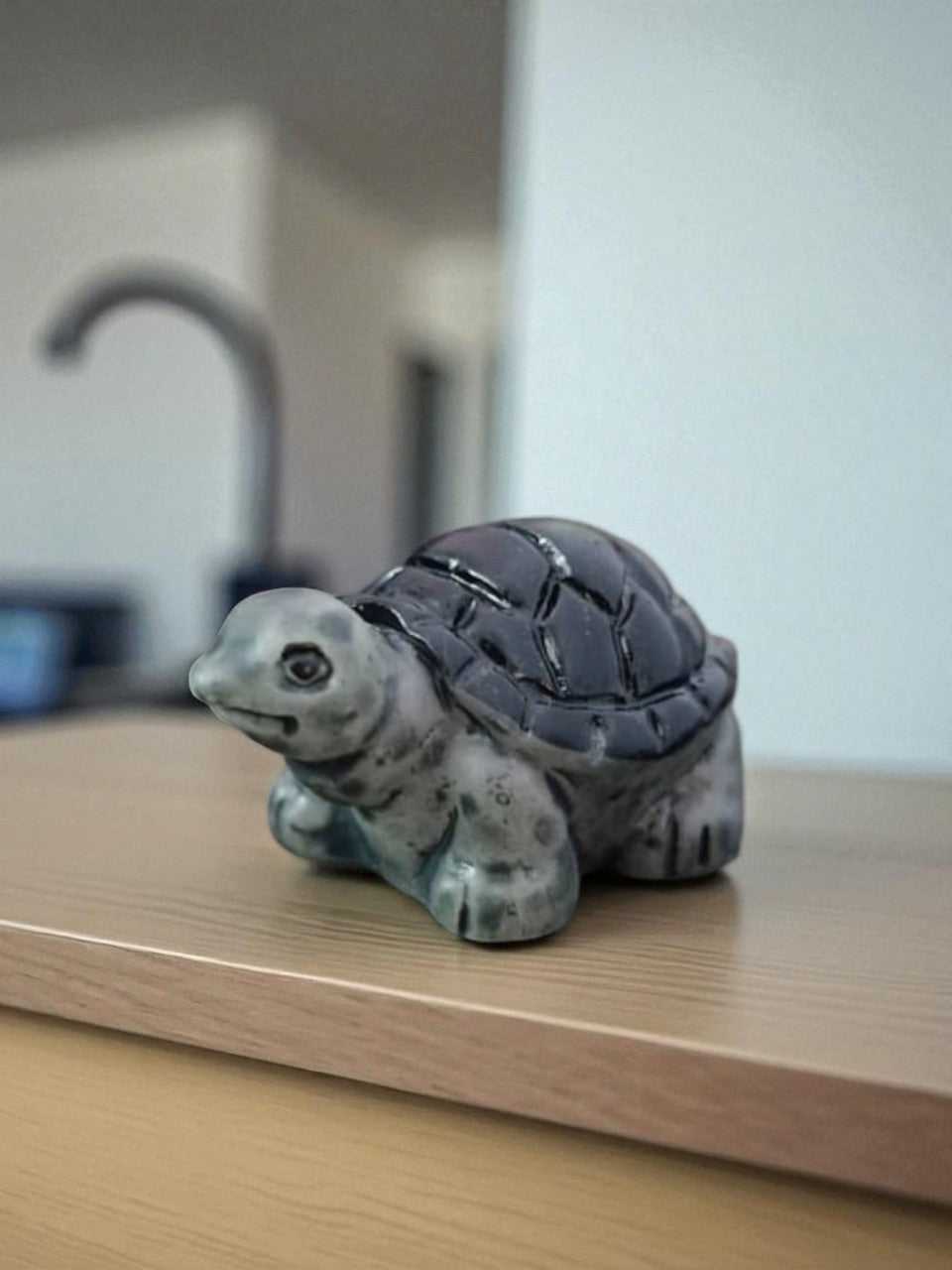 BLACK TURTLE MINIATURE (M-114)