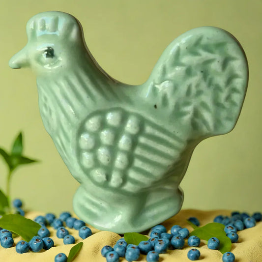 Hen Green miniature