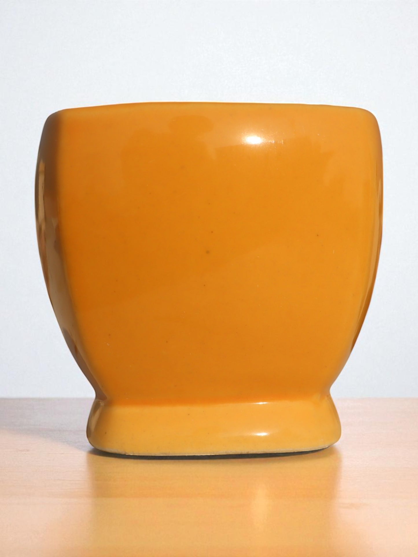 Yellow cup pot