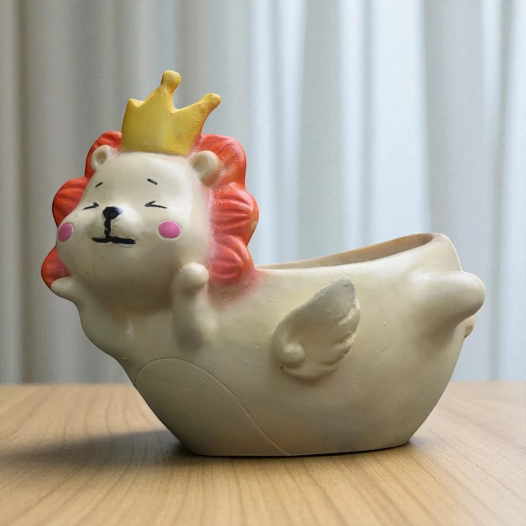 Cute Flying Lion Resin pot