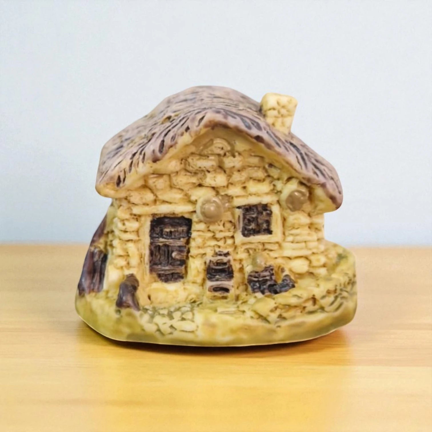 HOUSE MINIATURE (M-272)