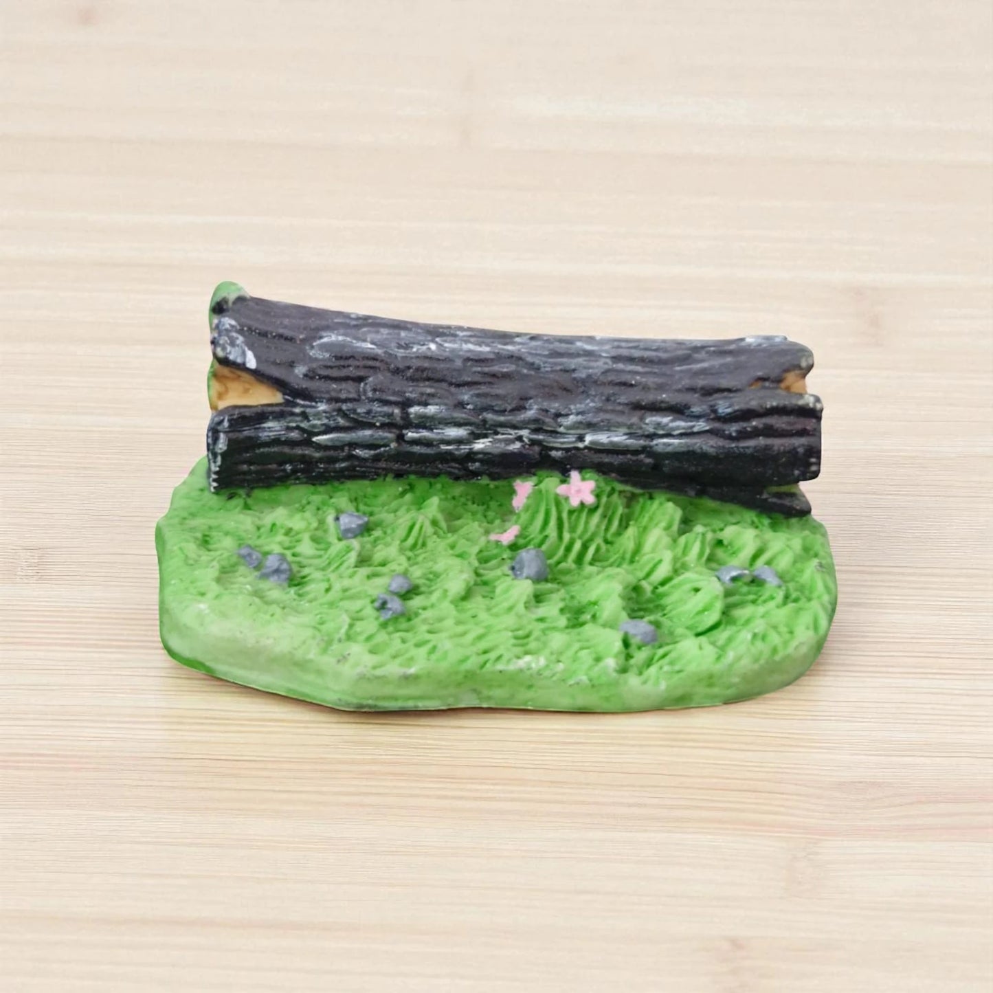 Wood Log Miniature (M-220)