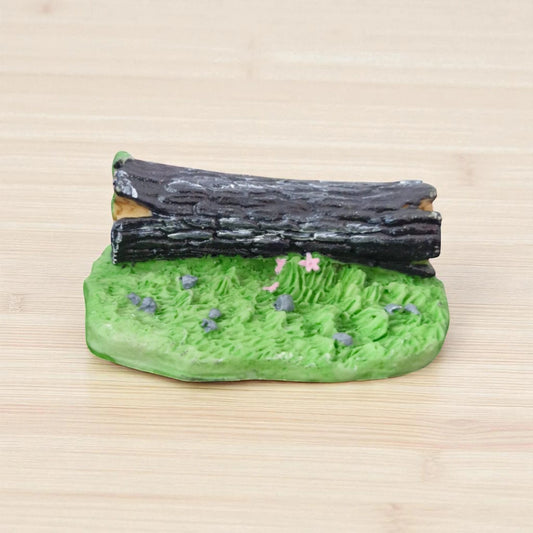 Wood Log Miniature (M-220)
