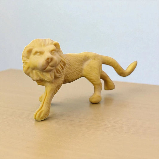 Lion Miniature (M-284)