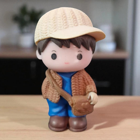 Boy Miniature (M-276)